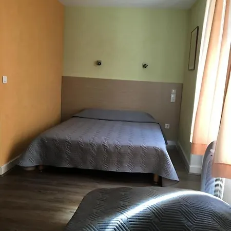 فندق Au Val De Saone Parking Gratuit Sathonay-Camp