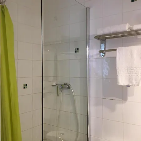 Val De Saone Lyon Caluire Rillieux Hotel 2*