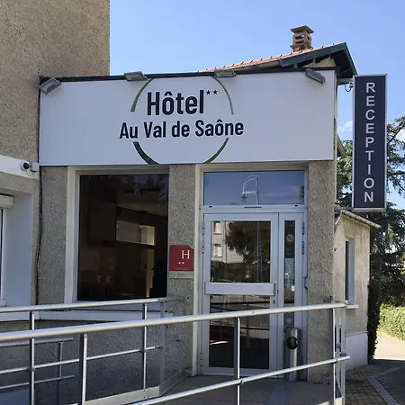 Au Val De Saone Parking Gratuit فندق