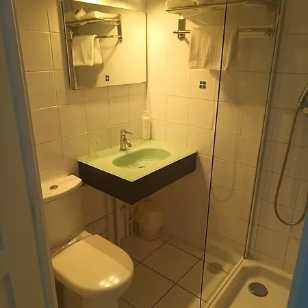 Au Val De Saone Parking Gratuit 2* Sathonay-Camp