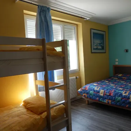 Au Val De Saone Parking Gratuit Sathonay-Camp