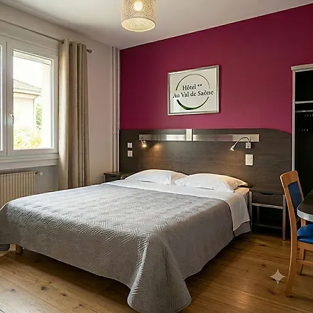 Hotel Au Val De Saone Parking Gratuit