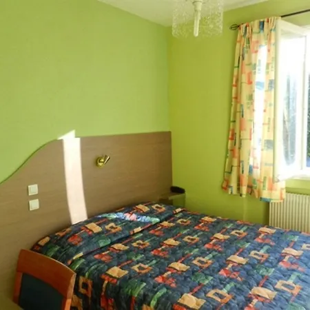 فندق Au Val De Saone Parking Gratuit 2*