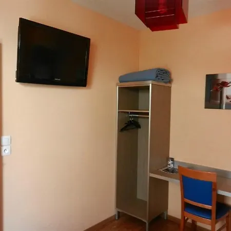 Hotel Val De Saone Lyon Caluire Rillieux Sathonay-Camp